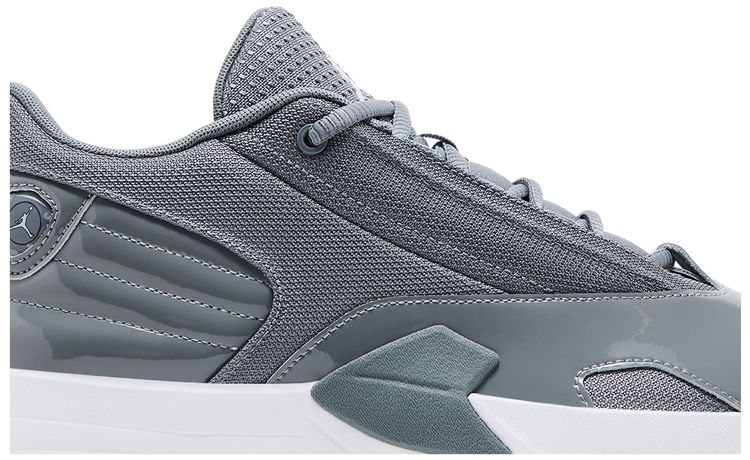 Air Jordan Max Aura 6 Cool Grey