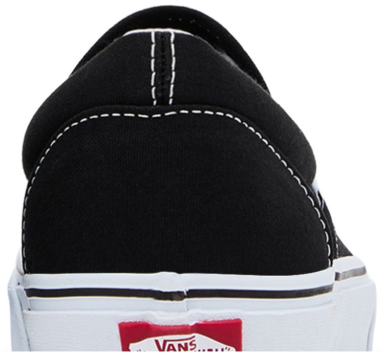 Vans Classic Slip On TM Glow Skull