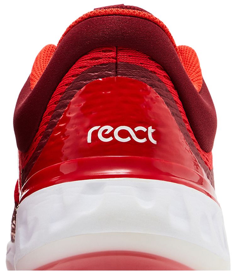 Nike Alpha Huarache Elite 4 Low University Red