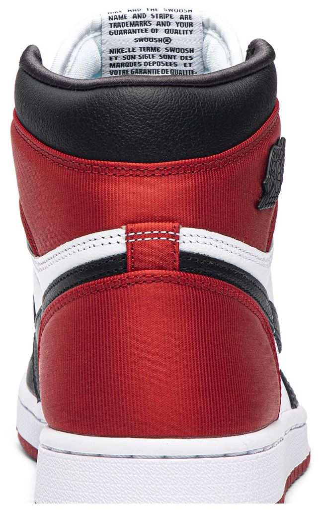 Wmns Air Jordan 1 Retro High Satin Black Toe