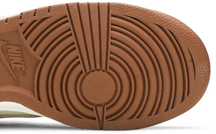 Nike Dunk Low Premium Medium Curry