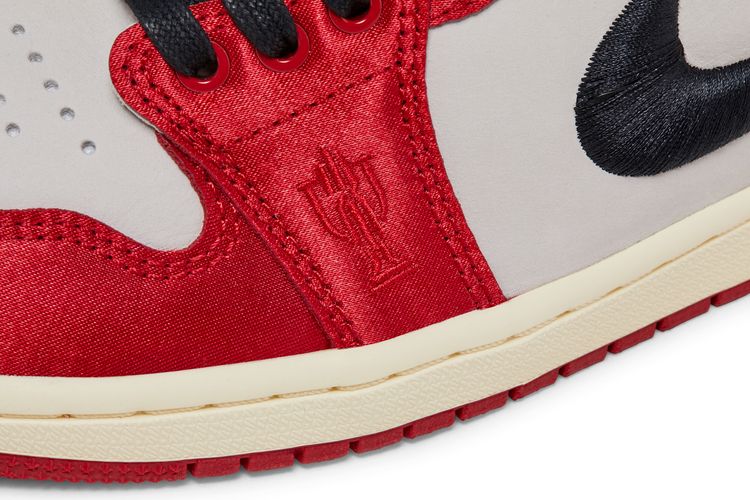 Trophy Room x Air Jordan 1 Retro Low OG SP Rookie Card   Away