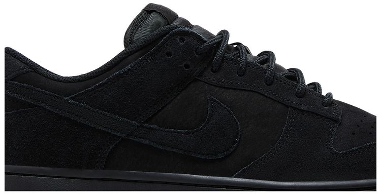 Nike Dunk Low SE Triple Black
