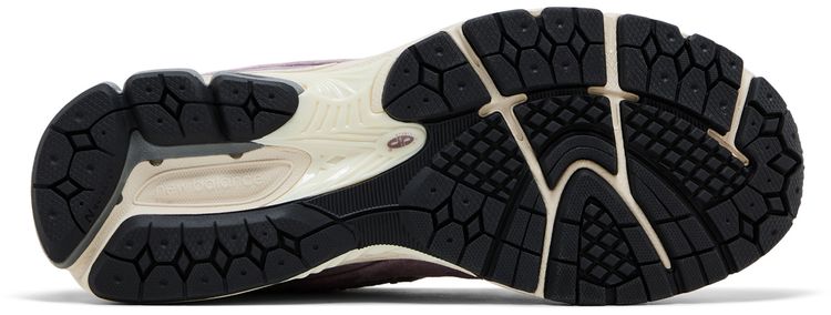 New Balance 2002R Ice Wine Linen