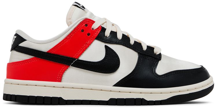 Nike Wmns Dunk Low SE Black Toe Bright Crimson