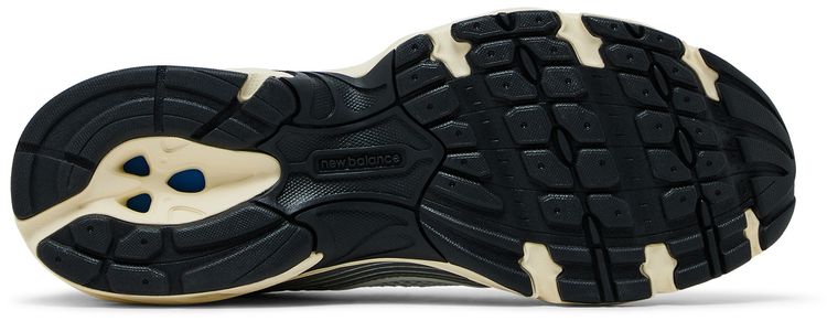 New Balance 530 Silver Metallic Black Cement