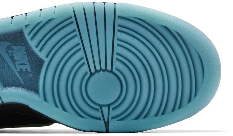 Nike Dunk Low LTD Wizard