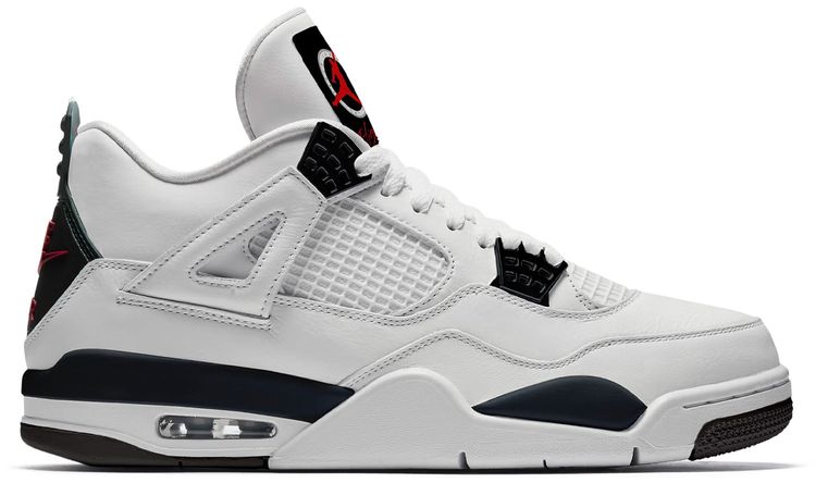 Air Jordan 4 Retro Flight Club