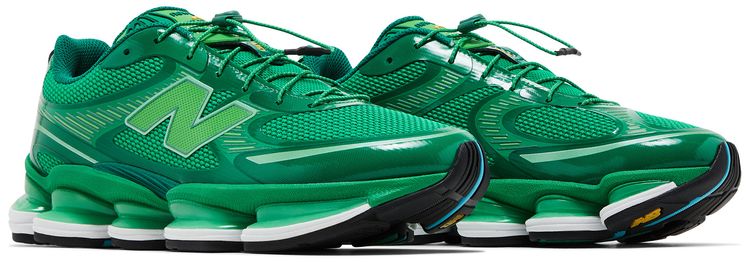 Amine x New Balance ABZORB 2000 Biblioteca