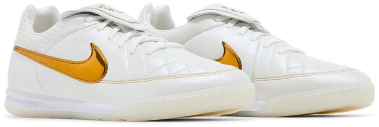 Ronaldinho x Nike Tiempo Legend Touch of Gold
