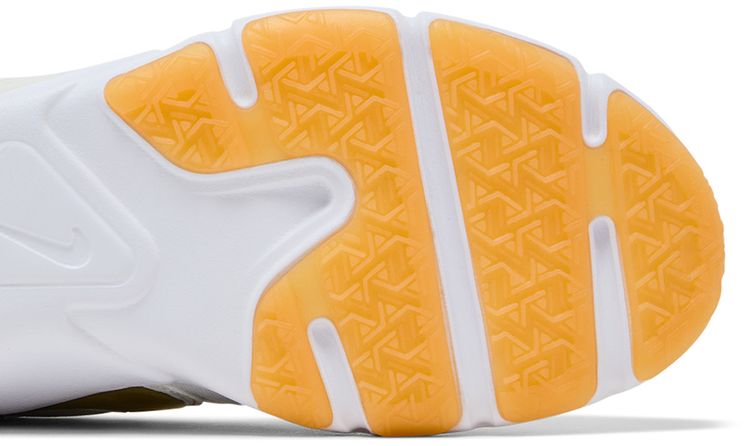 Nike Wmns Legend Essential 2 Platinum Tint Metallic Gold Star