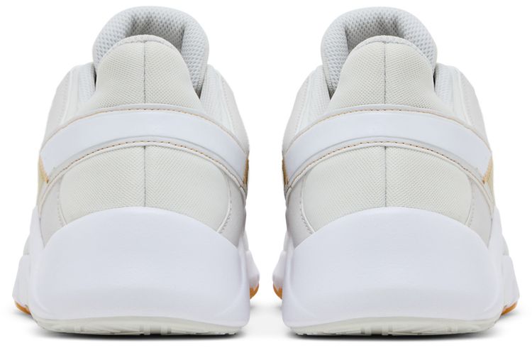 Nike Wmns Legend Essential 2 Platinum Tint Metallic Gold Star