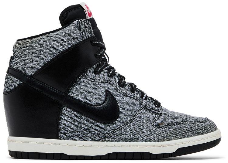 Nike Wmns Dunk Sky High TXT Black Wolf Grey