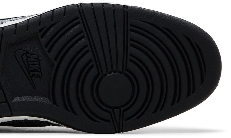 Nike Wmns Dunk Sky High TXT Black Wolf Grey