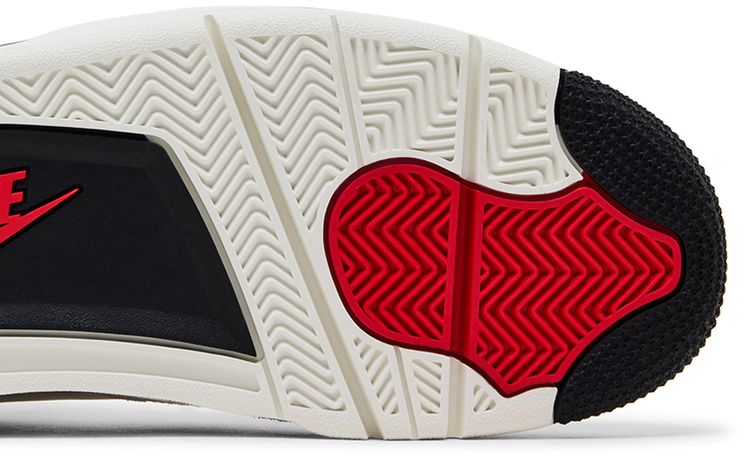 Air Jordan 4 Retro Flight Club