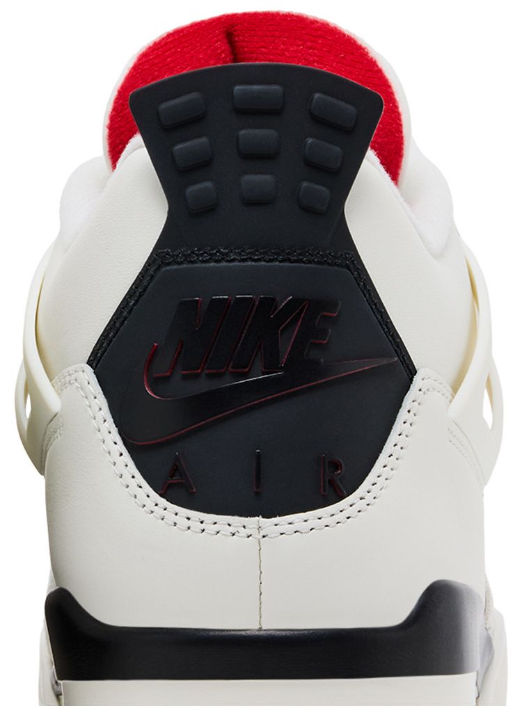 Air Jordan 4 Retro Flight Club