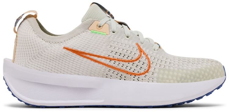 Nike Wmns Interact Run Light Bone Bright Mandarin