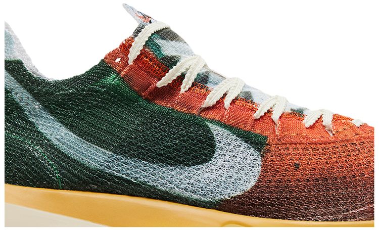 Nike Air Zoom Alphafly NEXT 3 International Running Pack