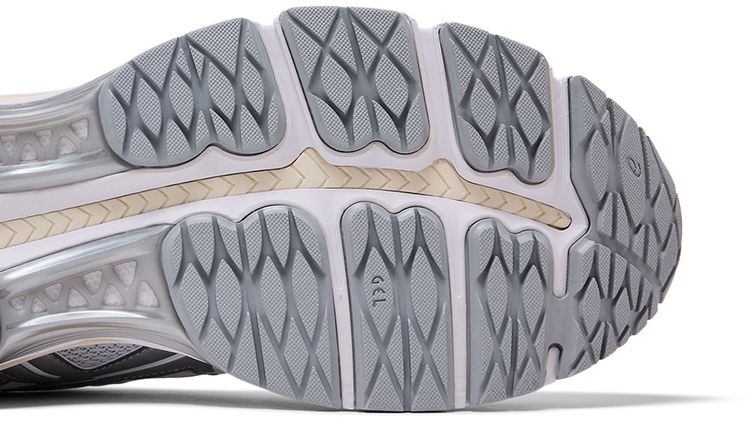 ASICS Gel Kayano 121 Holiday Pack   White Pure Silver