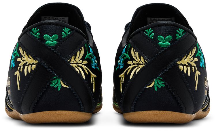 adidas Wmns Tokyo Floral Embroidery Pack   Black
