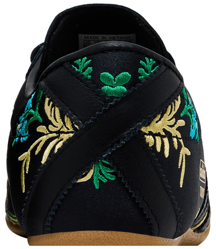 adidas Wmns Tokyo Floral Embroidery Pack   Black