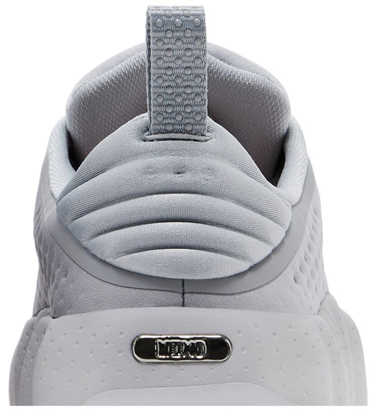 Nike Wmns Mind 002 Light Smoke Grey