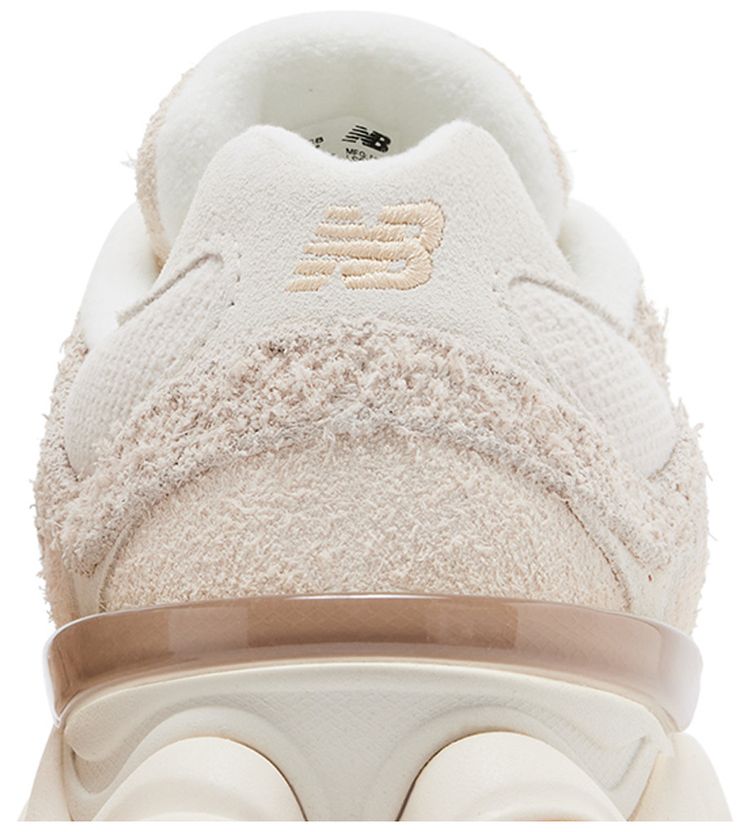 New Balance 9060 Bisque Sea Salt