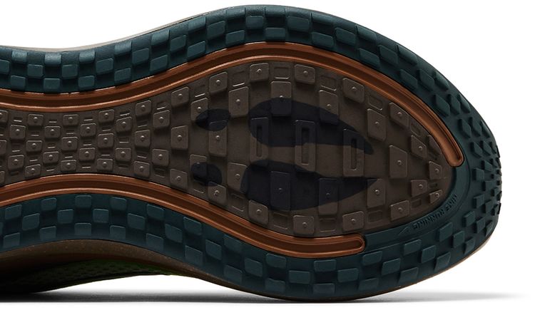 Nike Wmns Vomero Plus Doernbecher 2026