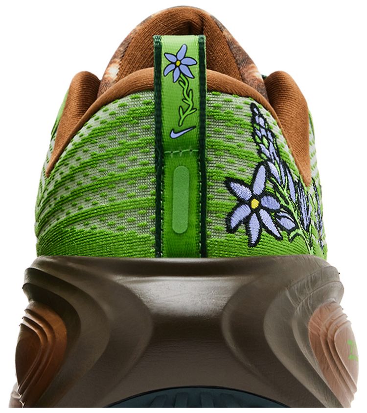 Nike Wmns Vomero Plus Doernbecher 2026