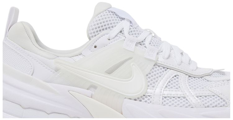 Nike Wmns V2K Run Triple White
