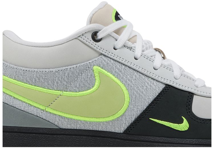 Nike Book 1 EP Neon 95