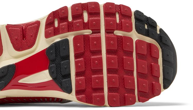 Nike Zoom Vomero 5 Gym Red Chrome