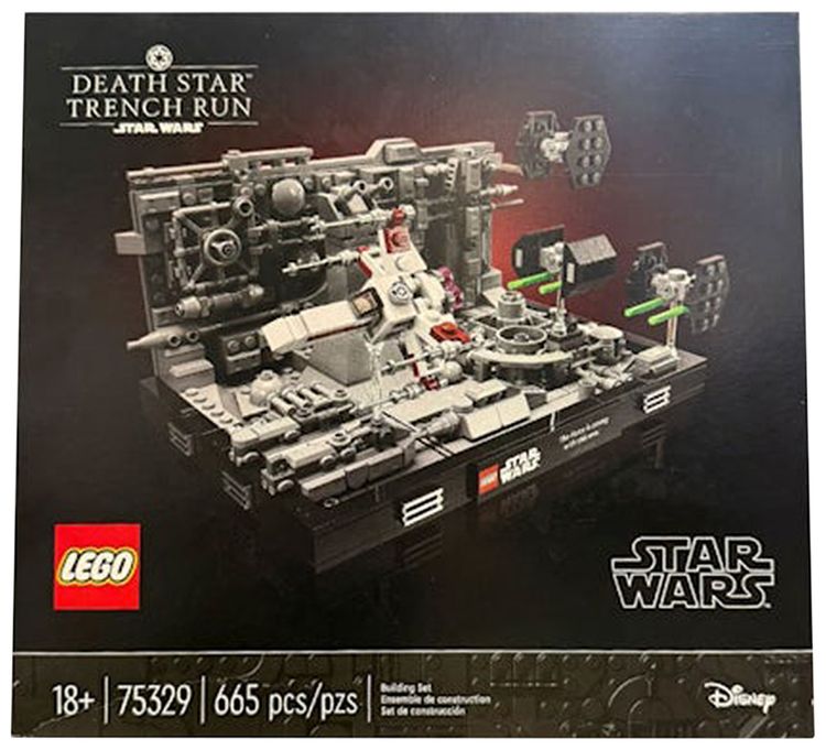 LEGO Star Wars Death Star Trench Run Diorama Set