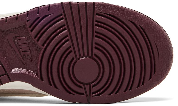 Nike Wmns Dunk Low Valentines Day 2026