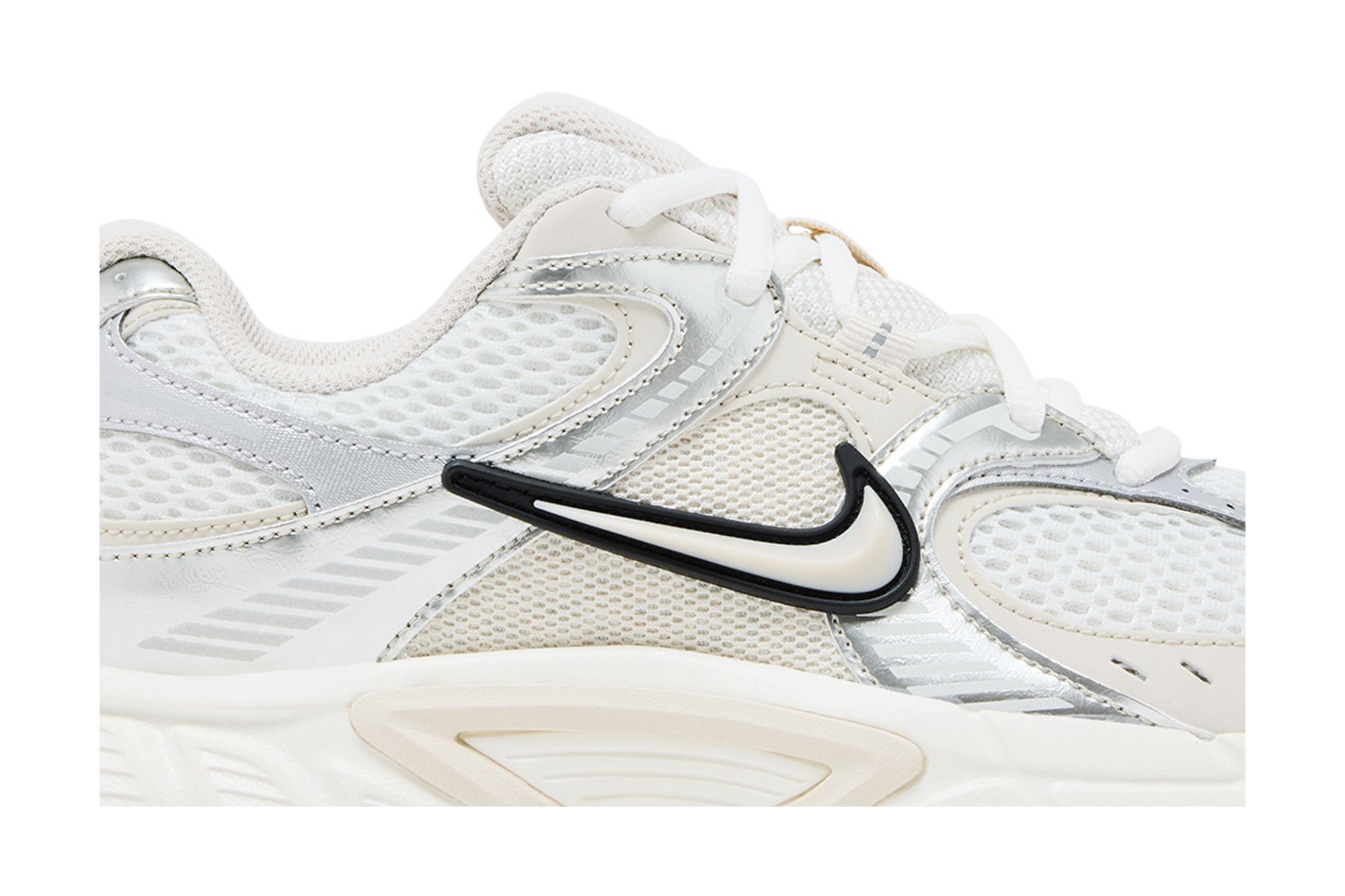 Buy Nike Wmns V5 RNR 'Summit White Light Orewood' - HQ7901 104 | GOAT