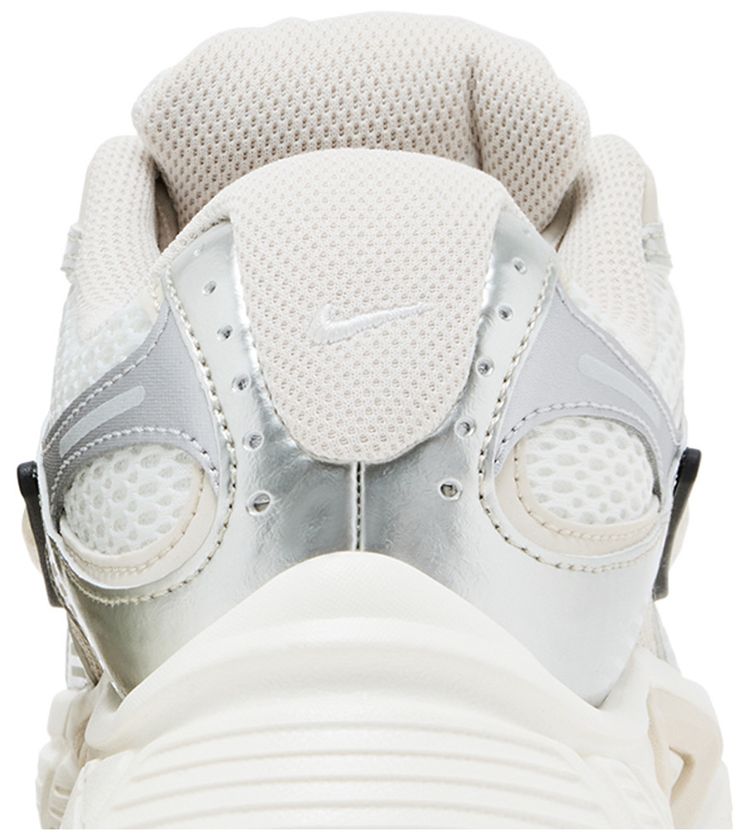 Nike Wmns V5 RNR Summit White Light Orewood