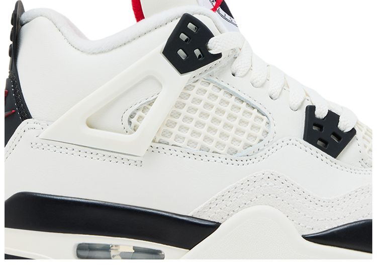 Air Jordan 4 Retro GS Flight Club