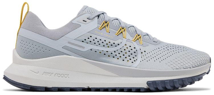 Nike React Pegasus Trail 4 Wolf Grey Saturn Gold