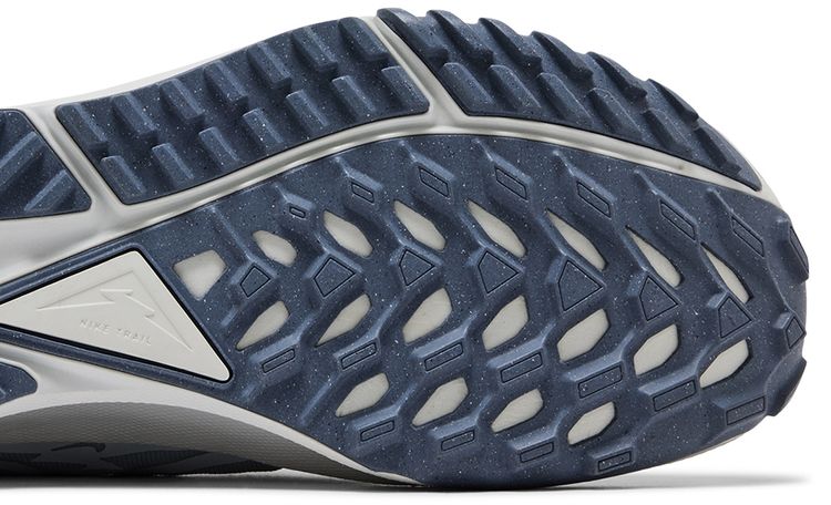 Nike React Pegasus Trail 4 Wolf Grey Saturn Gold