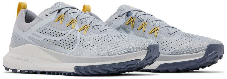 Nike React Pegasus Trail 4 Wolf Grey Saturn Gold