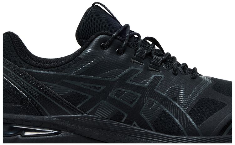 ASICS Gel Terrain Triple Black