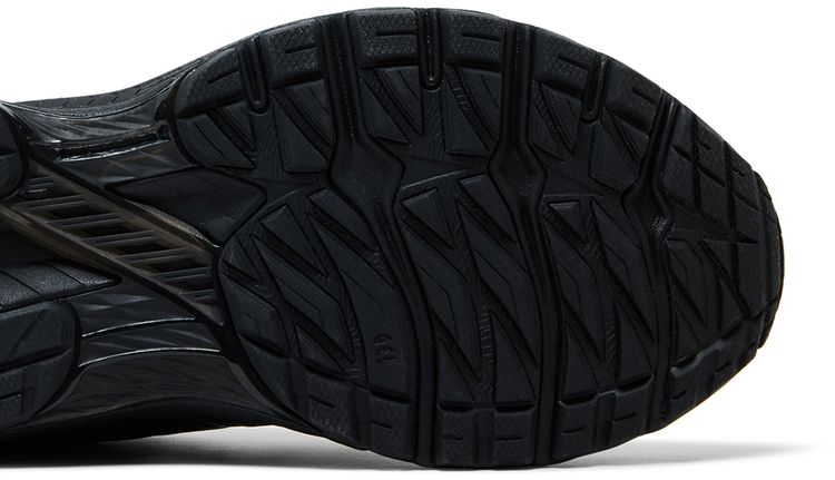 ASICS Gel Terrain Triple Black