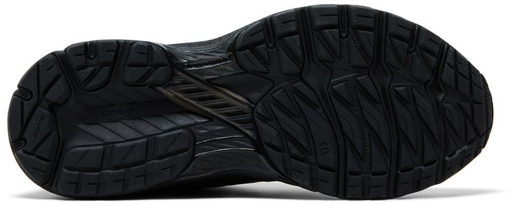 ASICS Gel Terrain Triple Black