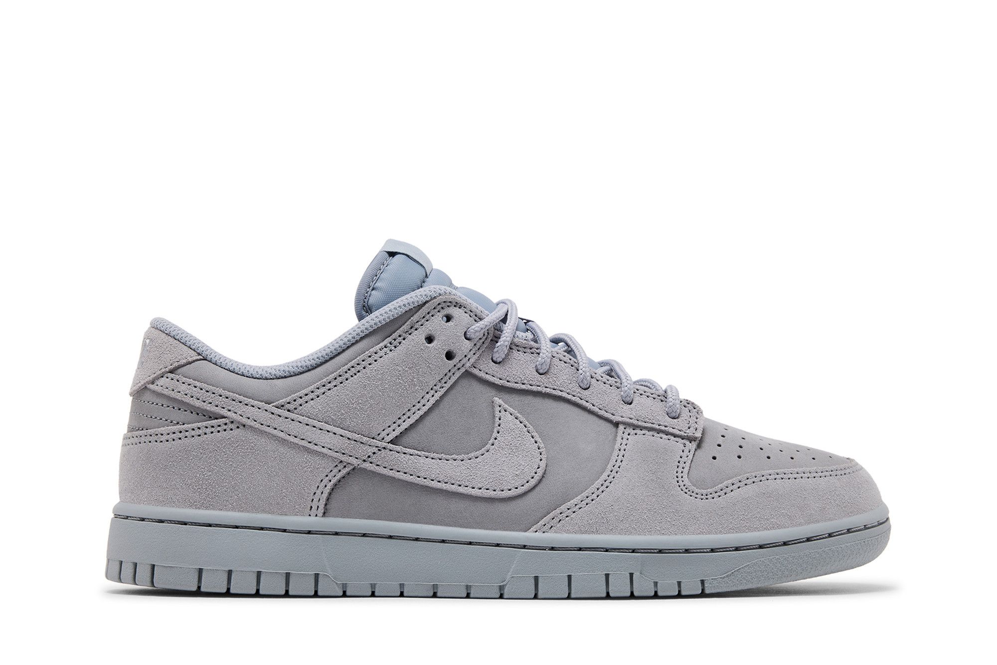 DUNK LOW 