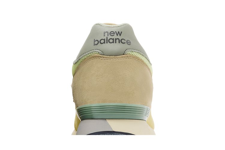 Buy AURALEE x New Balance 475  display picture 1
