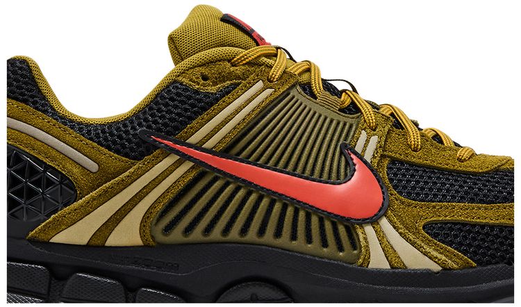 Nike Air Zoom Vomero 5 Olive Picante Red