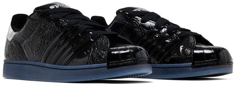 Sp5der x adidas Superstar Black