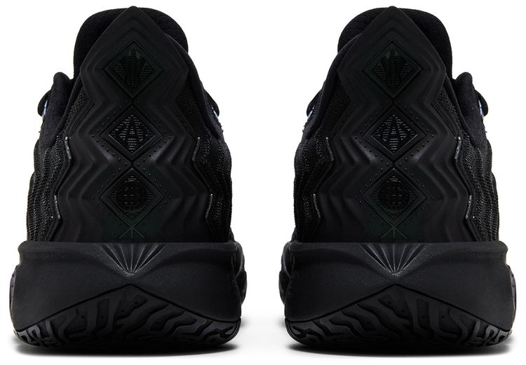 Anta Kai 2 Triple Black