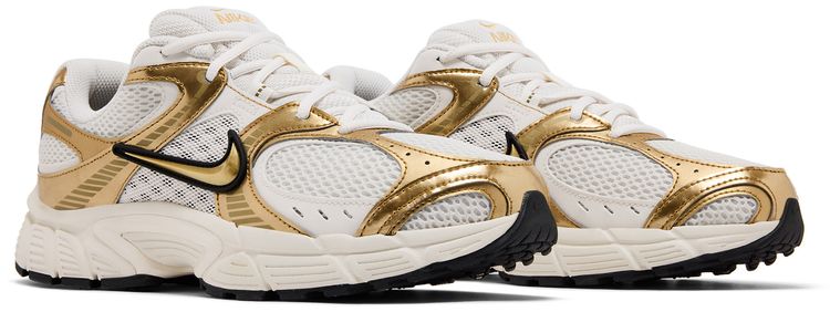 Nike V5 RNR PhantomPhantomBlackMetallic Gold