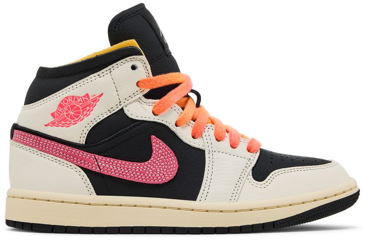 Wmns Air Jordan 1 Mid SE Edge Flight Club
